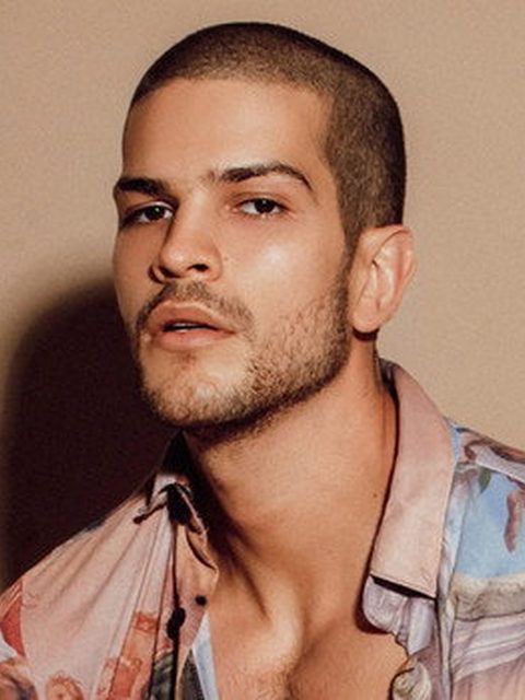 Bernardo Flores