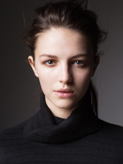 Ella Hunt