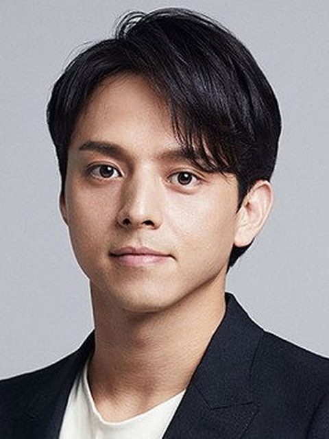 Shinnosuke Mitsushima